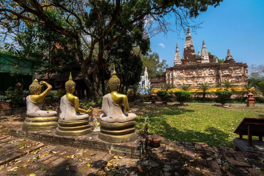 Pyur Otel Chiang Mai Exteriör bild