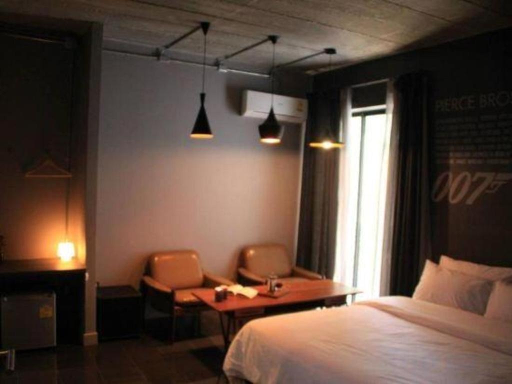 Pyur Otel Chiang Mai Exteriör bild