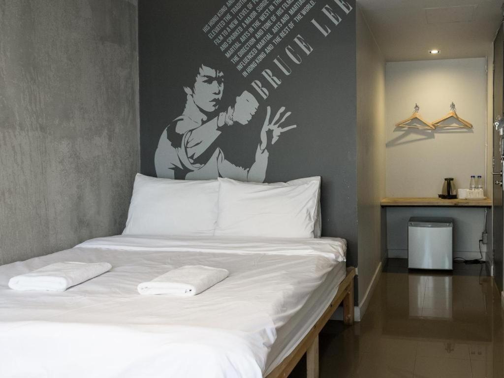Pyur Otel Chiang Mai Exteriör bild