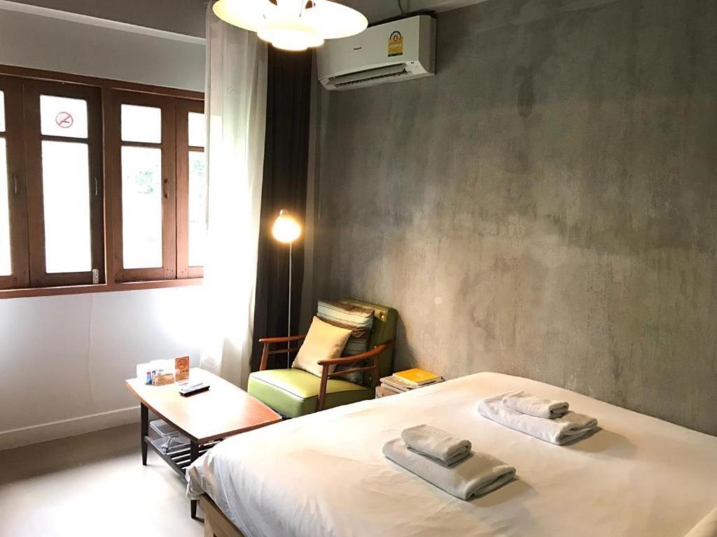 Pyur Otel Chiang Mai Exteriör bild