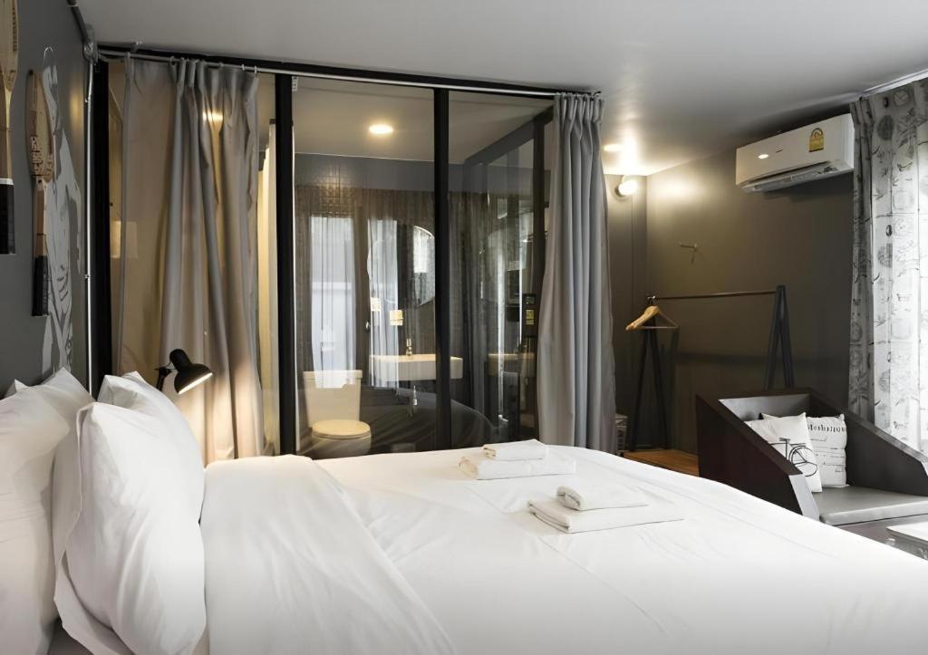 Pyur Otel Chiang Mai Exteriör bild